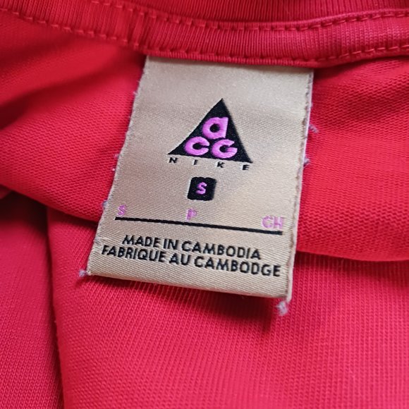 Mens Nike ACG Red T-shirt  Size S - Picture 5 of 8